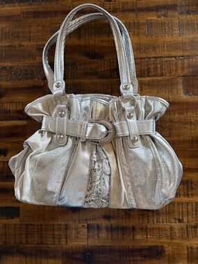 Silver Metallic Women's Shoulder Bag - Elegant Evening Tote
